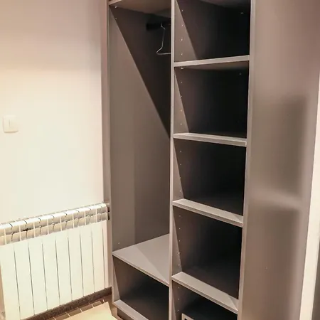 Visit Point Apartment *